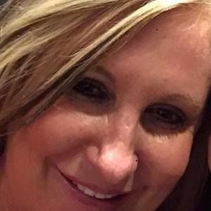 Meet your Posher, Adrianne